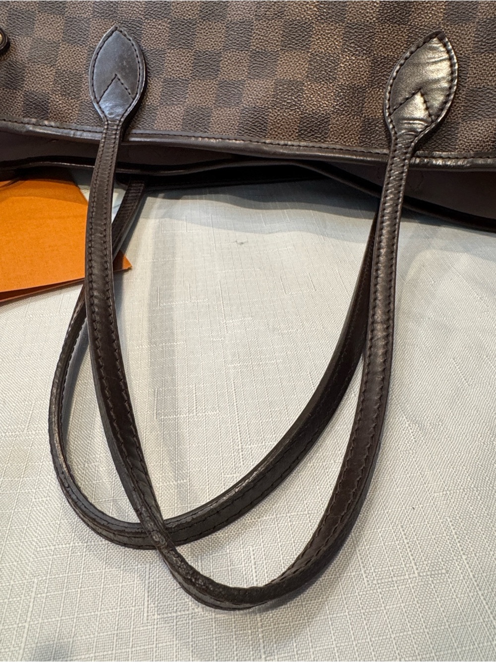 Authentic Louis Vuitton Damier Ebene Neverfull MM with Pouch - Picture 7 of 16